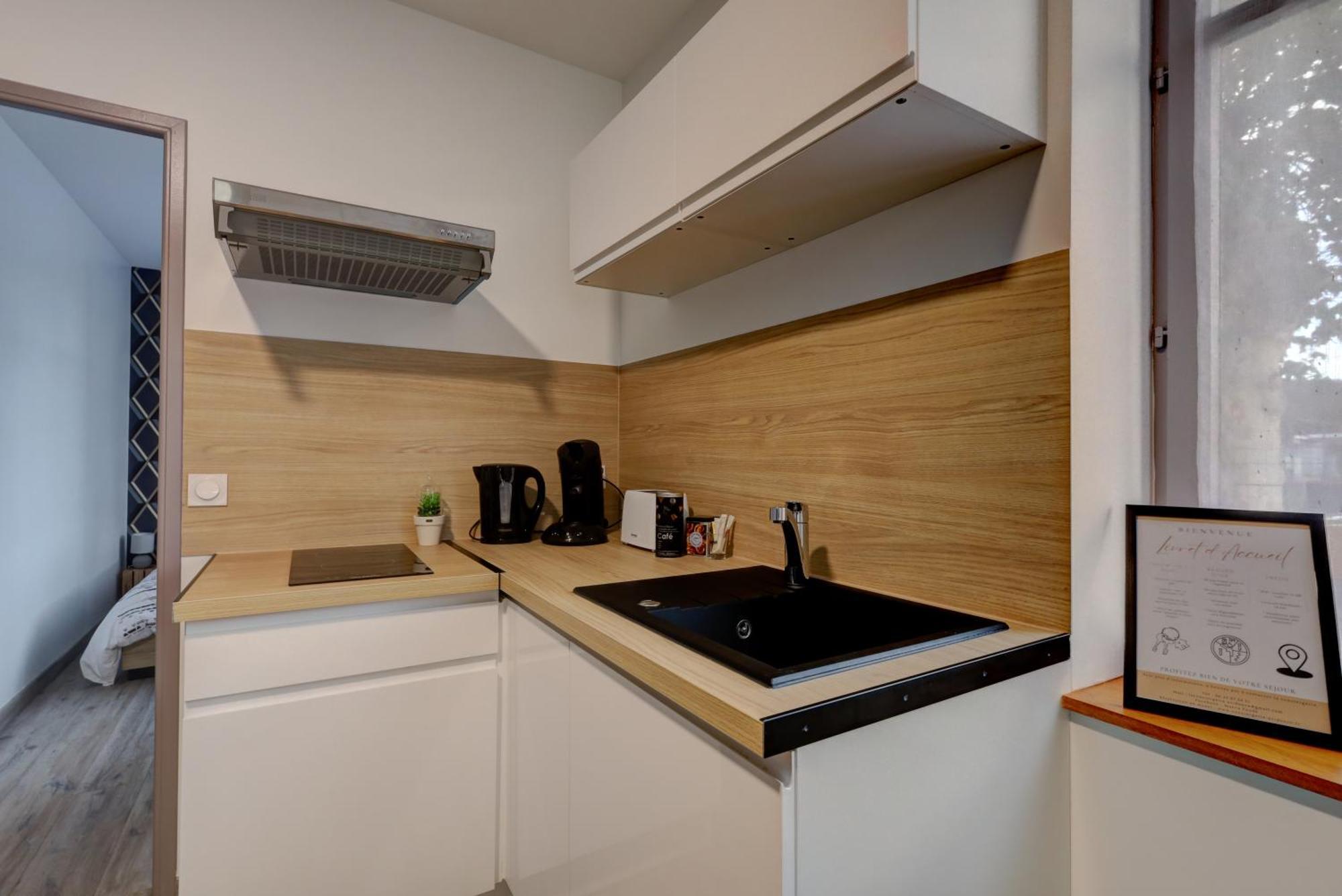 Le Westy 2 Lägenhet Hieres-Sur-Amby Exteriör bild